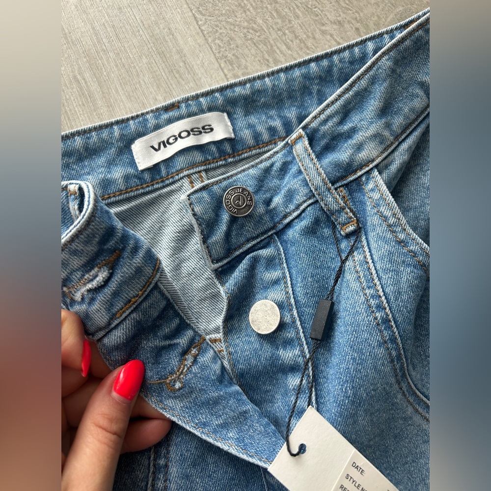 VIGOSS denim midi skirt button closure NWT - Picture 2 of 5